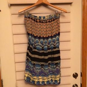 Women’s strapless dress